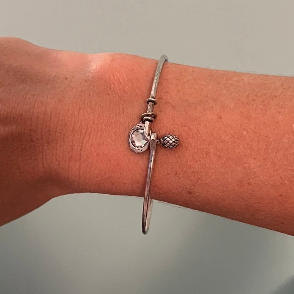 JK by thirty one cherish bracelet